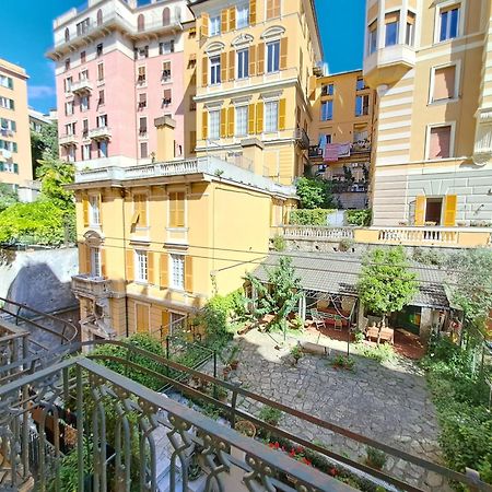 L'Alcova B&B, A Due Passi Dal Centro Genova Kültér fotó