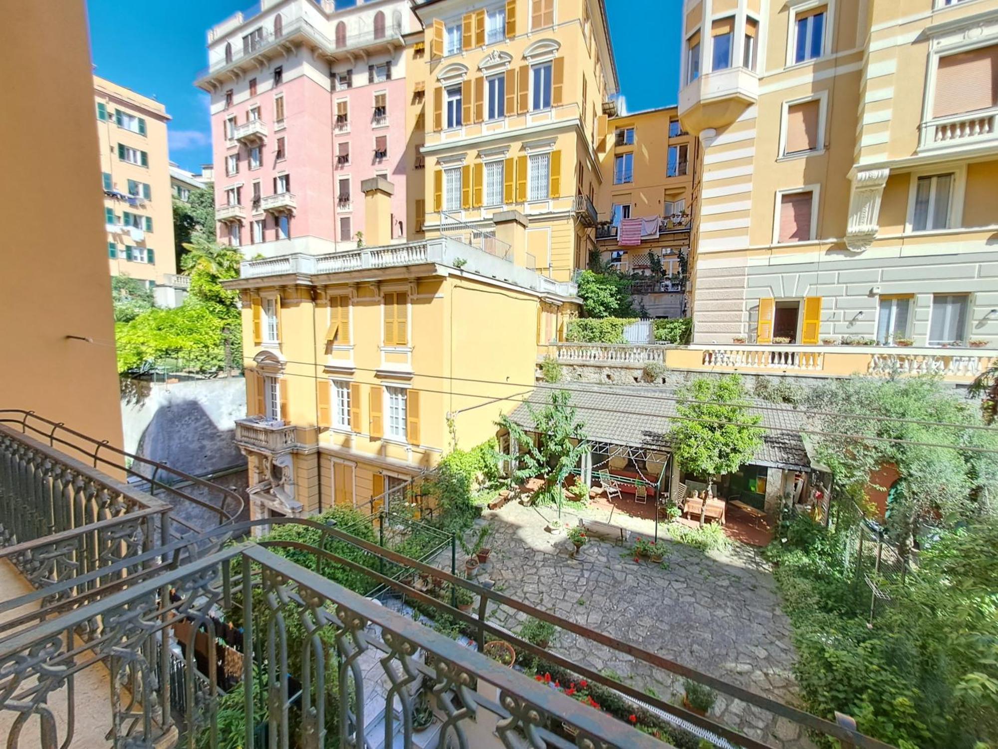 L'Alcova B&B, A Due Passi Dal Centro Genova Kültér fotó